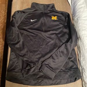 Nike Michigan training top. Fleece lined